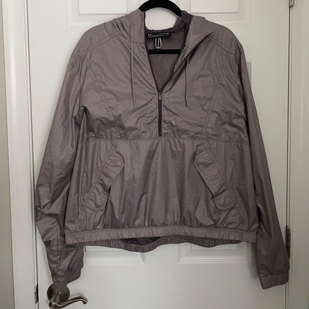 Wind breaker